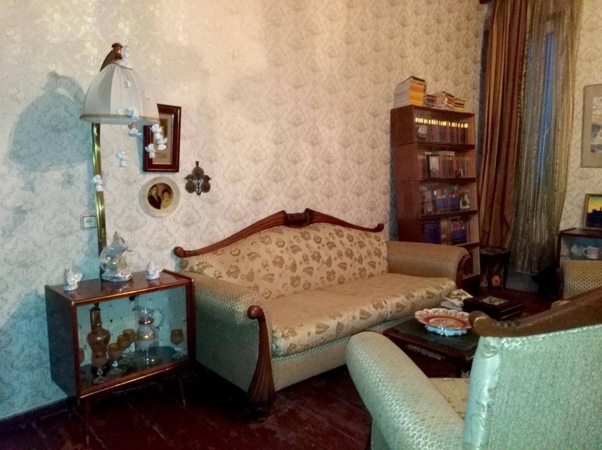 Guesthouse Panorama クタイシ エクステリア 写真